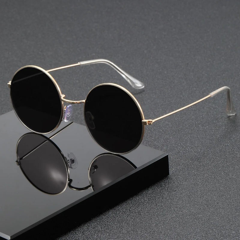 Retro Mannen Punk Stijl Zonneb - Metal Photo Panel recensie en prijs